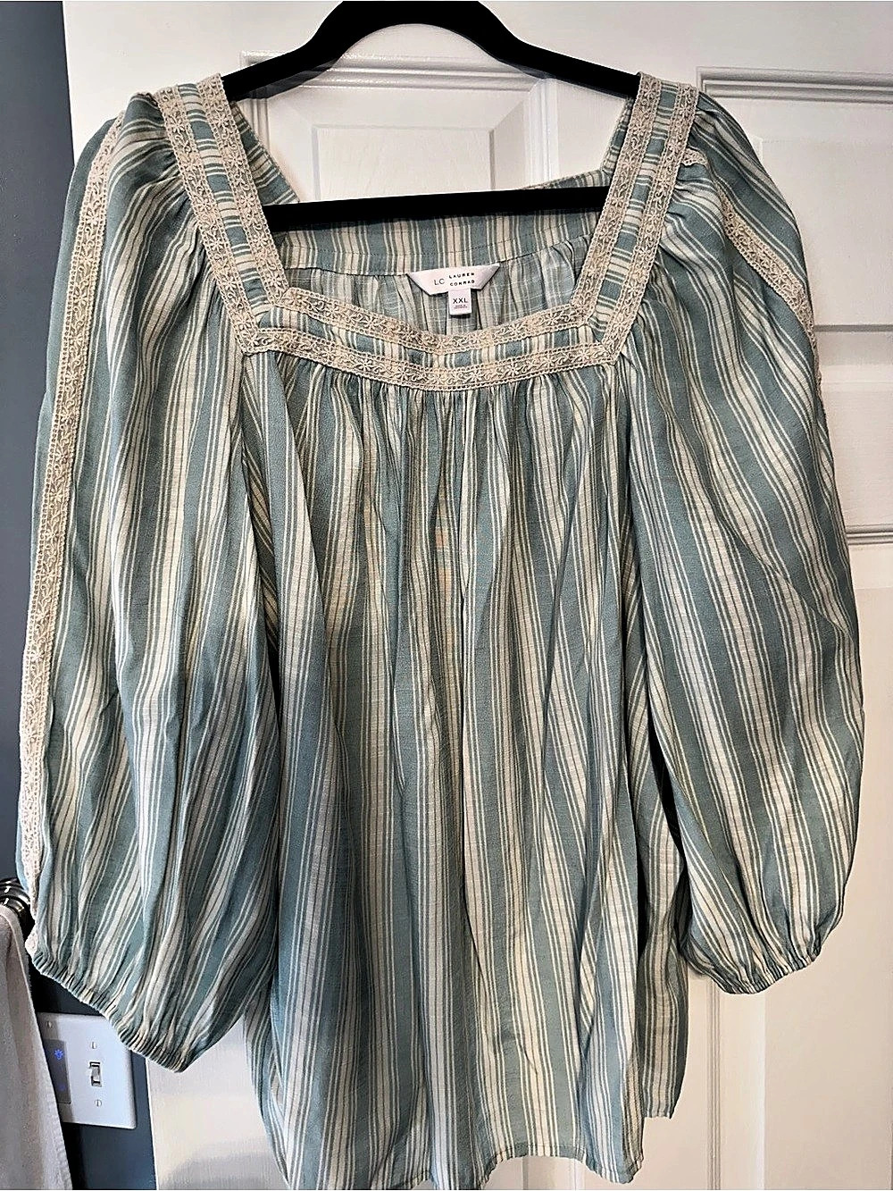 Lauren Conrad Striped Blouse in Blue & White Size XXL Like New